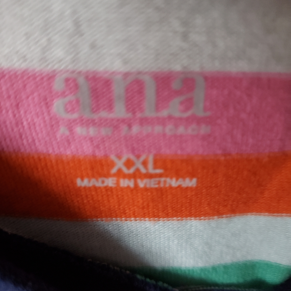 Ana Tee - Picture 3 of 4
